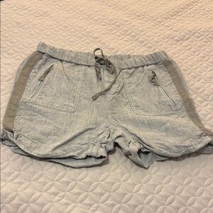 Saks Fifth Avenue Gray Athletic Shorts Elastic Waistband